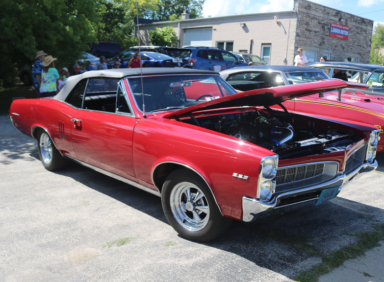 Wheels on Main Car Show in Lannon Express News, Your Local News